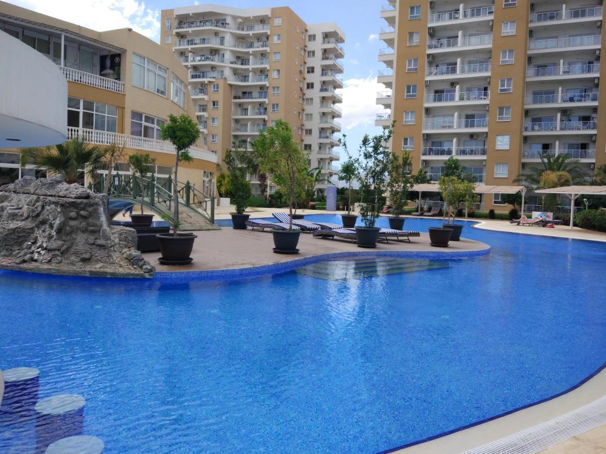 Blue Apartment In 5* Ceasar Resort Trikomo Esterno foto